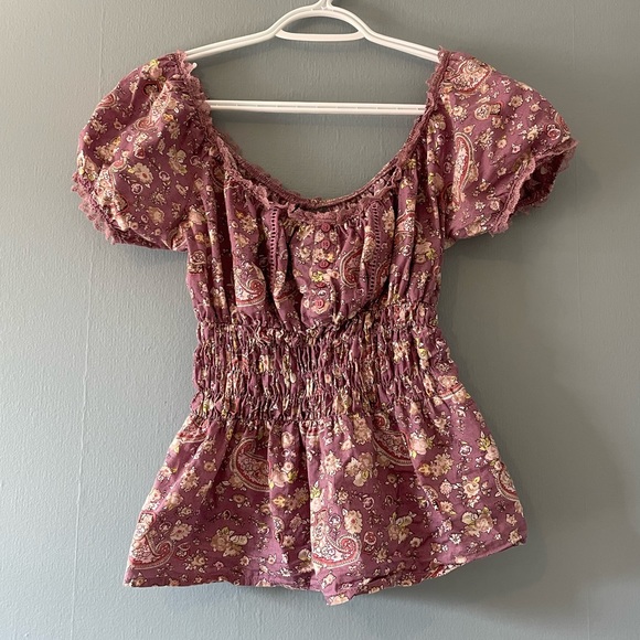 Fire Los Angeles Tops - 🔥3/$25🔥 Paisley floral babydoll top